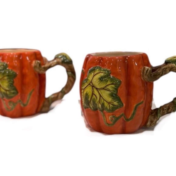 Set of 2 Harvest Pumpkin Mugs with Leaf Accent - Picture 10 of 10